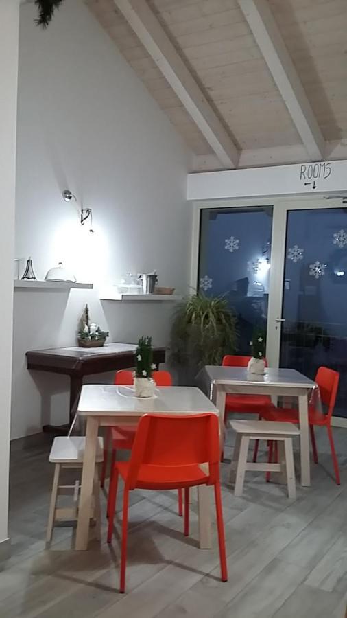 B&B Madonna Degli Airali Vezza d'Alba Luaran gambar